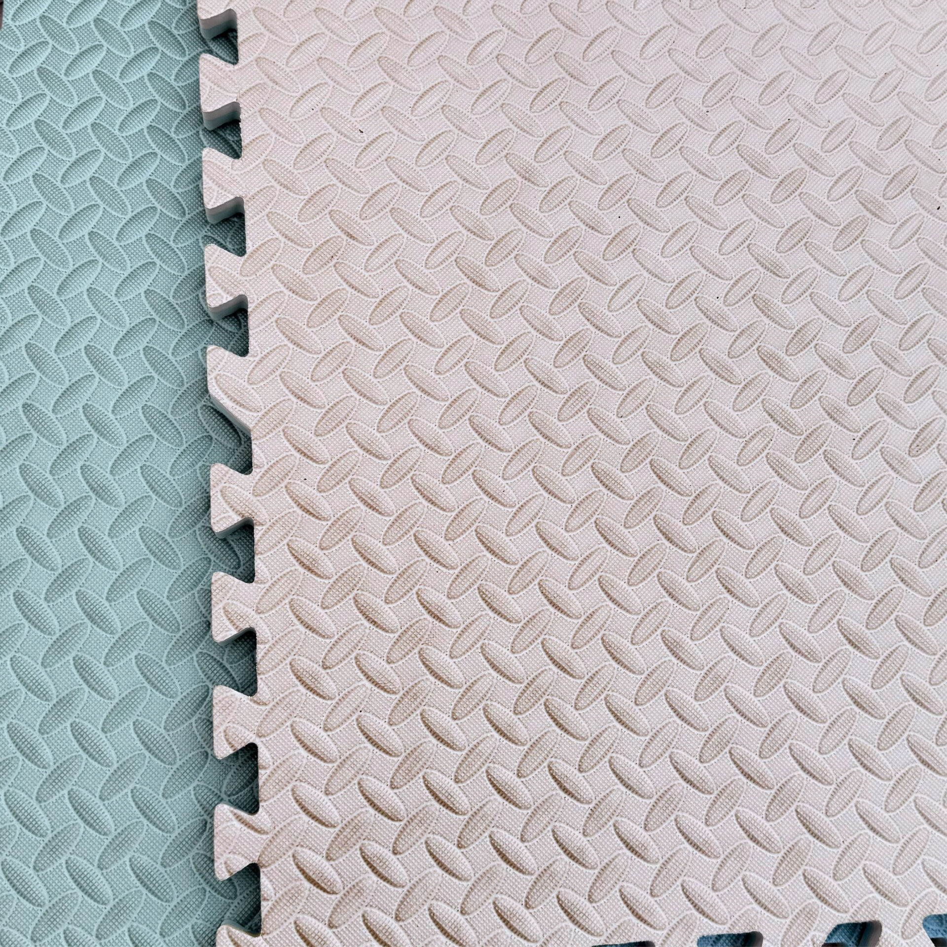 מזרן פאזל דו צדדי 60/60/2 ס"מ - ירוק ובז' כהה – תמונה 7